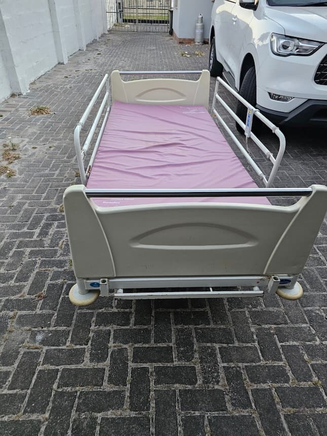 Hospital bed Pentatflex image